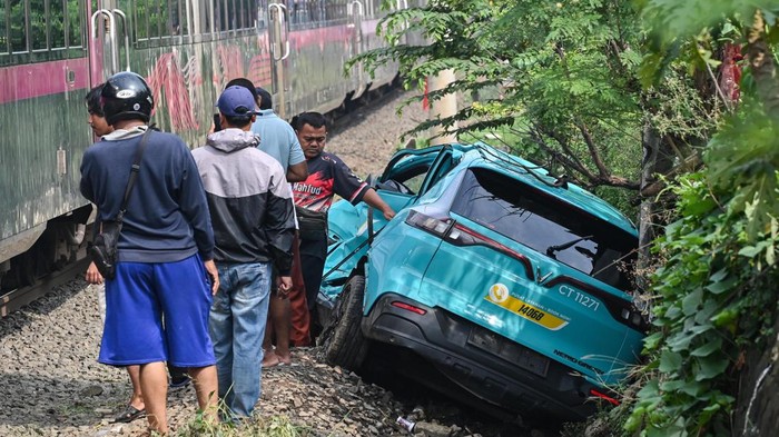 Polisi Periksa Pihak Taksi Green SM Terkait Tabrakan Kereta di Bekasi Besok